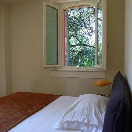 Resta & Dependance Guest house *